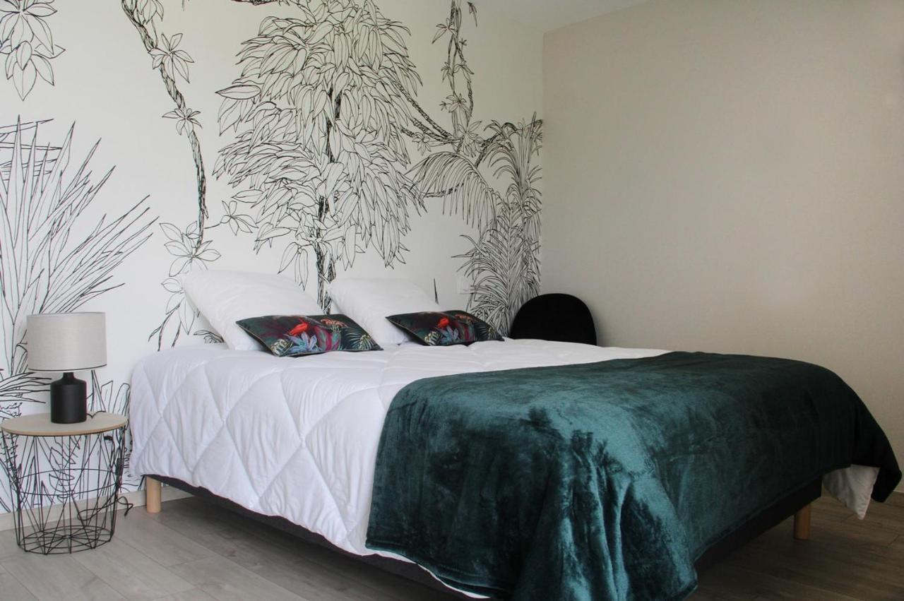 Domaine Des Marronniers Villa Tourtrol ภายนอก รูปภาพ